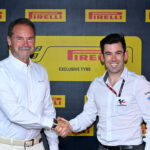 Pirelli fournisseur officiel de pneus en Moto2, Moto3 à partir de 2024 10 1920 giorgio barbier pirelli carlos ezpeleta dorna sports