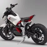 Honda s'inspire de Tesla pour fabriquer 1 million de motos électriques par an 14 honda et tesla