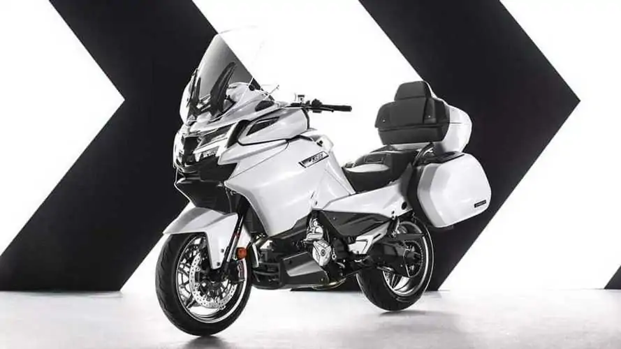 2021 cfmoto 1250tr g three quarters left