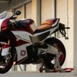 Bimota pourrait présenter un modèle sportif équipé d'un moteur ZX-10RR en 2025. 15 bimota kb4 1 750x375 1