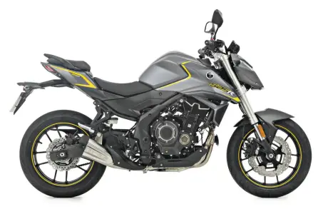Voge 525 R : Simple, oui, mais avec du caractère