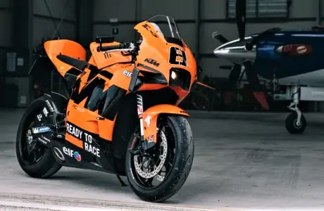 KTM RC8