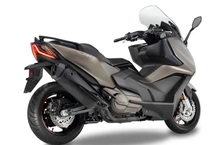Kymco AK