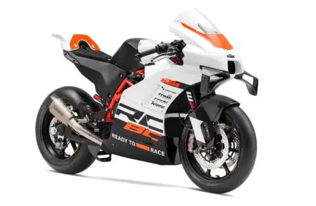 La KTM RC 8C 2024 arrive, sensations Moto2 pour une édition limitée