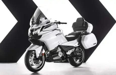 CFMoto développerait une moto d&rsquo;aventure 1250 MT