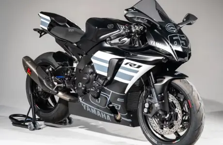 La Yamaha R1 s&rsquo;en va, mais vous pouvez acheter la version exclusive R1 Rea en série très limitée