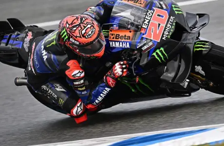 Fabio Quartararo pénalisé 8s, Pedrosa 3ème