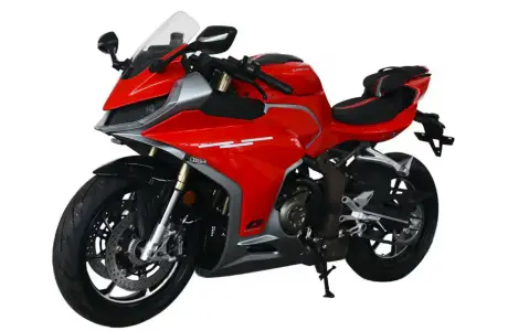 QJ Motor SRK 400 RR : La Sportive Qui Détonne