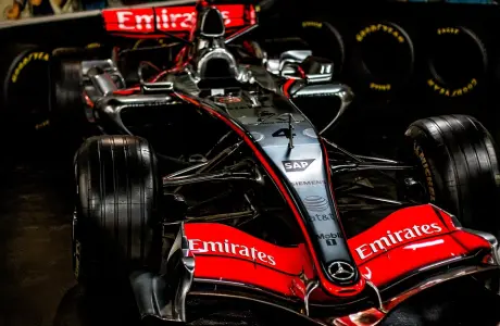 Femme de lewis hamilton